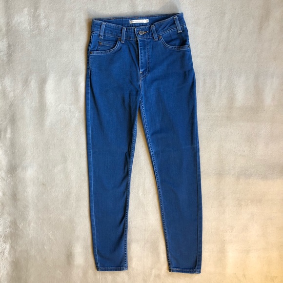 Levi’s 721 High-Rise Skinny - Picture 5 of 9